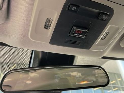 Used 2019 Toyota Camry LE FWD image 21