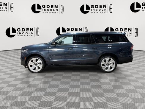 Certified 2025 Lincoln Navigator L Reserve image 5