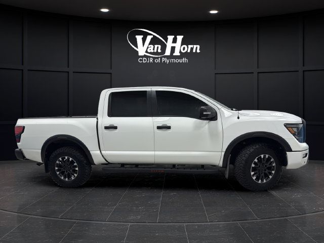 Used 2021 Nissan Titan PRO-4X w/ Pro-4x Convenience Package AWD/4WD image 8