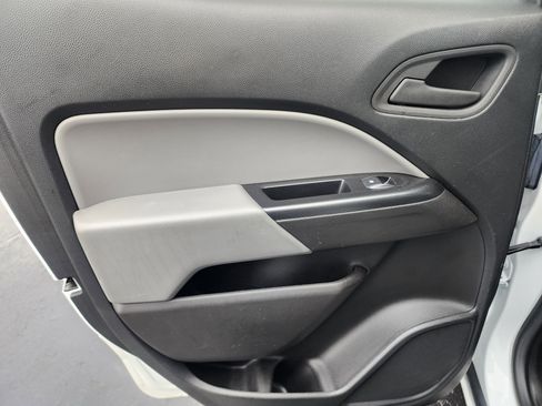 Used 2022 Chevrolet Colorado W/T w/ WT Convenience Package image 17