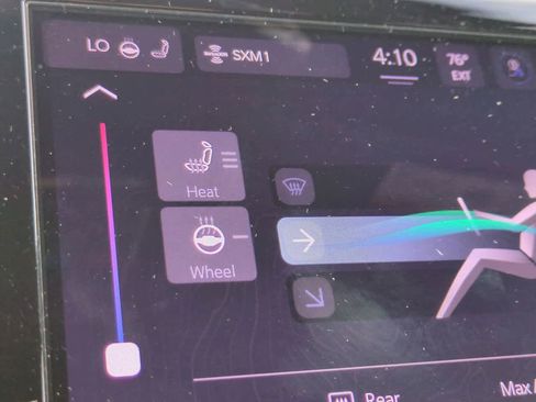 Used 2025 Jeep Grand Cherokee Altitude image 21