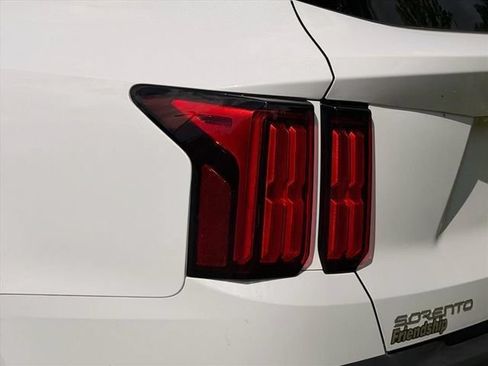 Used 2023 Kia Sorento SX Prestige AWD/4WD image 11