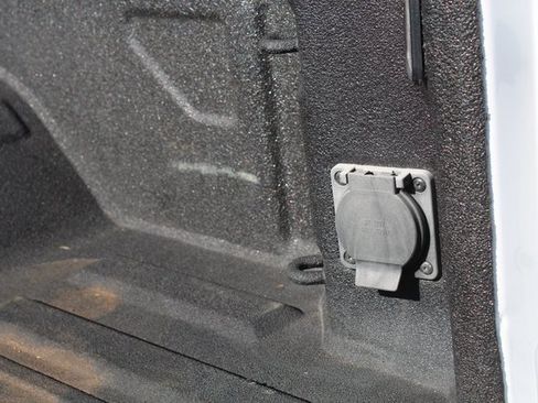 Used 2022 Chevrolet Silverado 2500 LTZ w/ LTZ Premium Package image 8