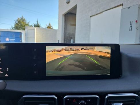 New 2026 Nissan Sentra SV image 9