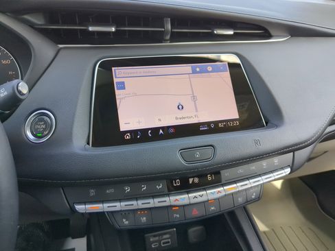 Used 2019 Cadillac XT4 Premium Luxury image 23