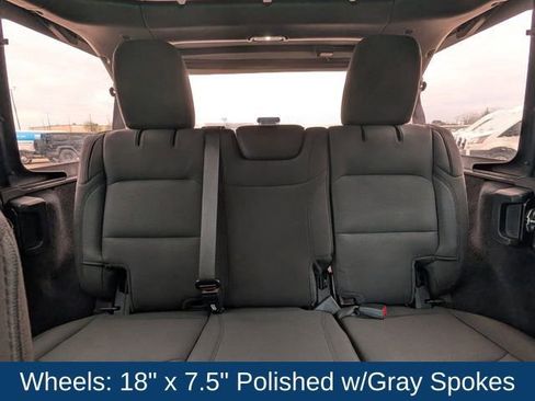 Used 2019 Jeep Wrangler Unlimited Sahara AWD/4WD image 25