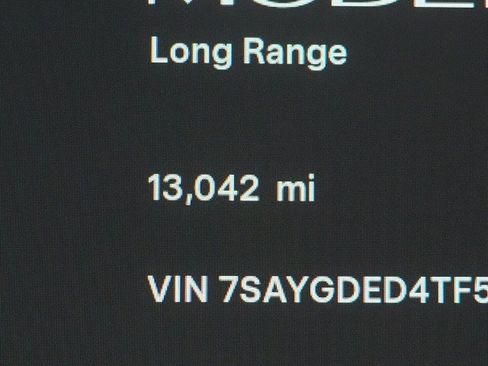 Used 2026 Tesla Model Y Long Range RWD image 35