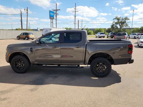 New 2025 Ford Ranger Lariat w/ Black Appearance Package AWD/4WD image 2