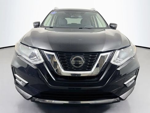Used 2020 Nissan Rogue SV w/ Premium Package AWD/4WD image 2