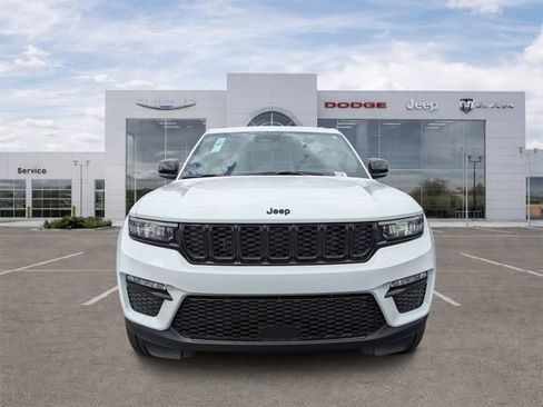 New 2025 Jeep Grand Cherokee Limited w/ Black Appearance Package image 6