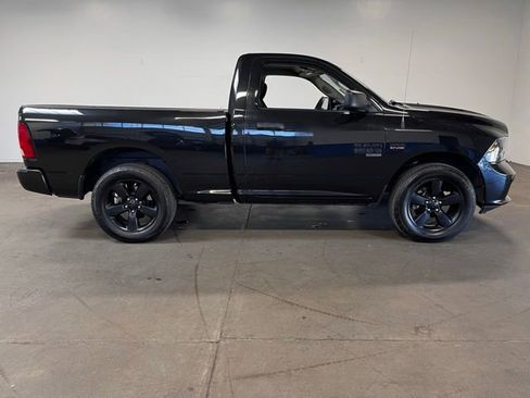 Used 2019 RAM 1500 Express w/ Express Value Package RWD image 2