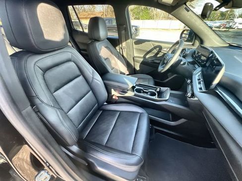 Certified 2025 Chevrolet Equinox LT w/ Convenience Package II image 19