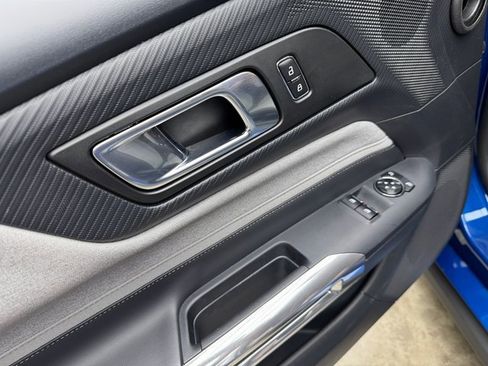 Used 2024 Ford Mustang Coupe image 11