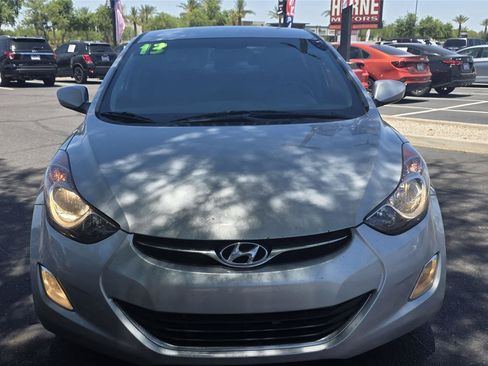 Used 2013 Hyundai Elantra GLS w/ Preferred Pkg FWD image 2