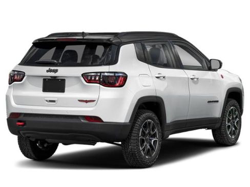 Certified 2024 Jeep Compass Trailhawk w/ Trailhawk Elite Group image 3