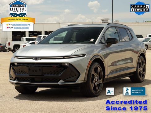 Used 2025 Chevrolet Equinox EV RS image 3