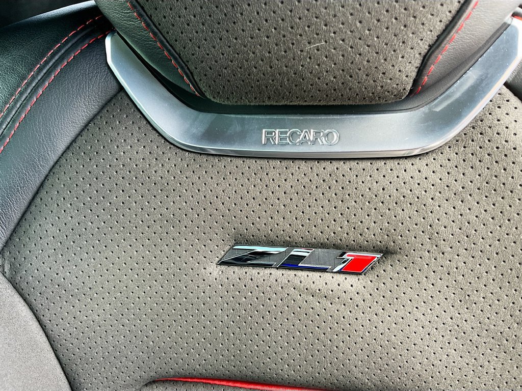 Used 2019 Chevrolet Camaro ZL1 RWD image 33