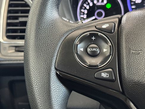 Used 2018 Honda HR-V EX image 30