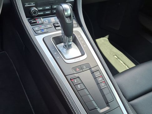 Certified 2024 Porsche 718 Cayman RWD image 16