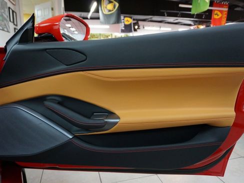 Used 2022 Ferrari Portofino M RWD image 22