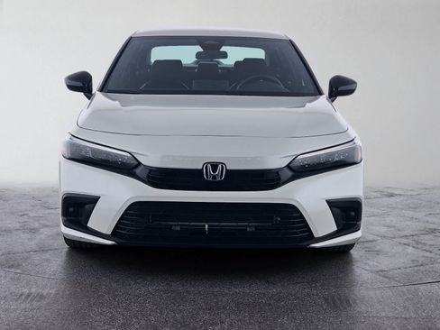 Used 2023 Honda Civic Sport image 8