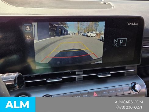 Used 2025 Hyundai Kona SEL AWD/4WD image 22