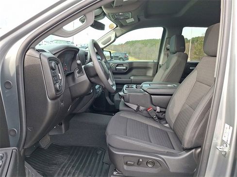 Used 2025 Chevrolet Silverado 1500 Custom image 13