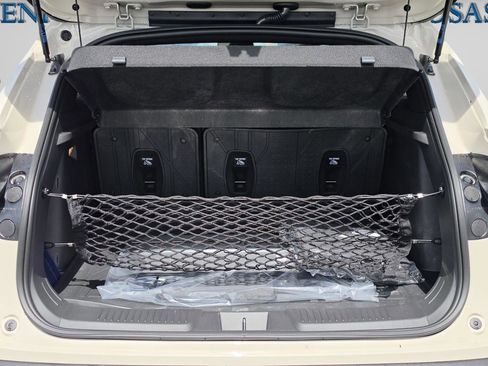 New 2026 Chevrolet Trax RS w/ Driver Confidence Package FWD image 13