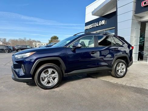 Used 2022 Toyota RAV4 XLE image 6