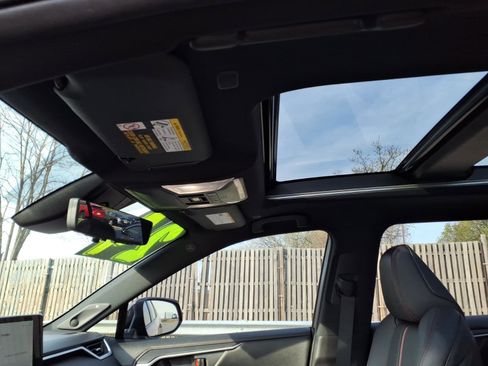 Used 2024 Toyota RAV4 XSE w/ Premium Package image 19