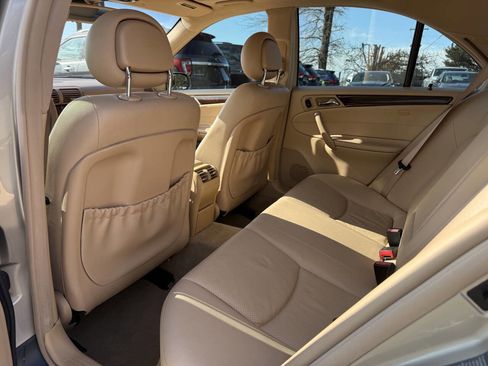 Used 2003 Mercedes-Benz C 240 Sedan image 10