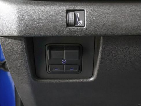 Used 2024 Chevrolet Colorado Trail Boss w/ Technology Package image 27