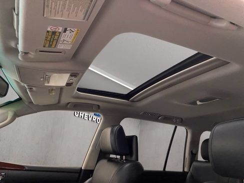 Used 2014 Lexus LX 570 4WD image 4