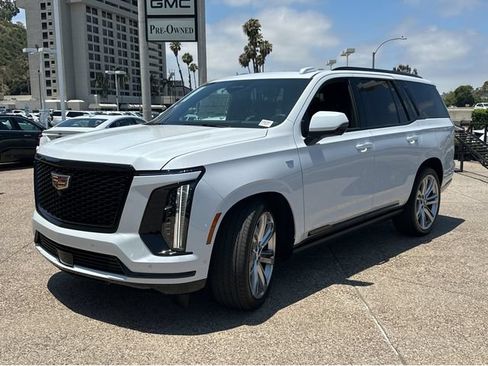 New 2026 Cadillac Escalade Sport w/ Touring Package AWD/4WD image 10