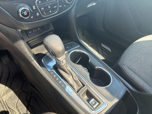 Used 2023 Chevrolet Equinox LT FWD image 20