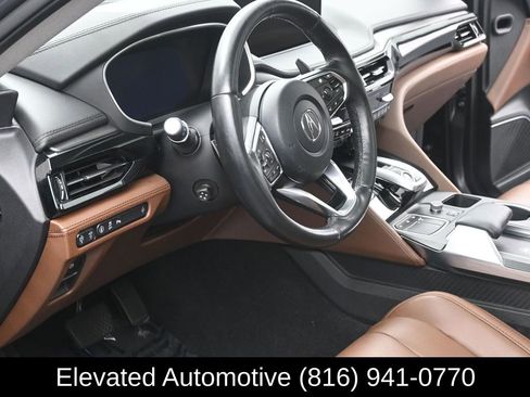 Used 2023 Acura MDX SH-AWD w/ Advance Package image 7