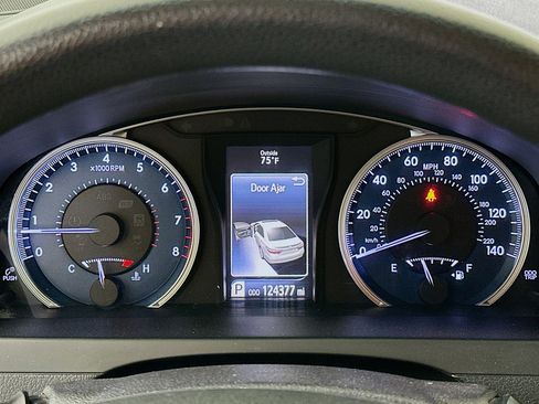 Used 2017 Toyota Camry LE w/ Protection Package (Q2) FWD image 18