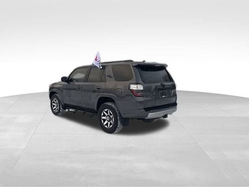 Certified 2022 Toyota 4Runner TRD Off-Road Premium image 3
