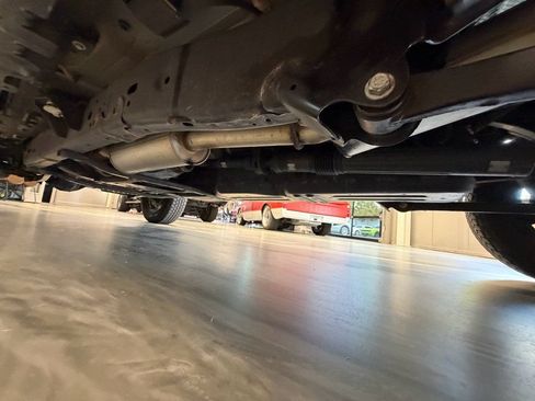Used 2020 Jeep Gladiator Rubicon AWD/4WD image 31