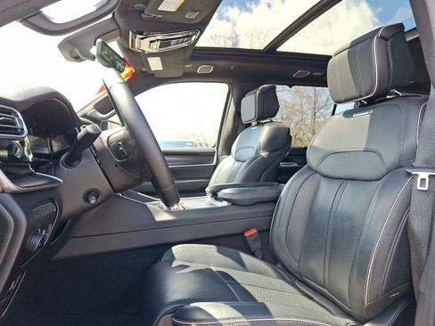 Certified 2025 Jeep Grand Wagoneer L Series II Obsidian w/ Quick Order Packagew 28T image 13