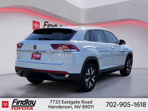 Used 2023 Volkswagen Atlas Cross Sport SE FWD image 3