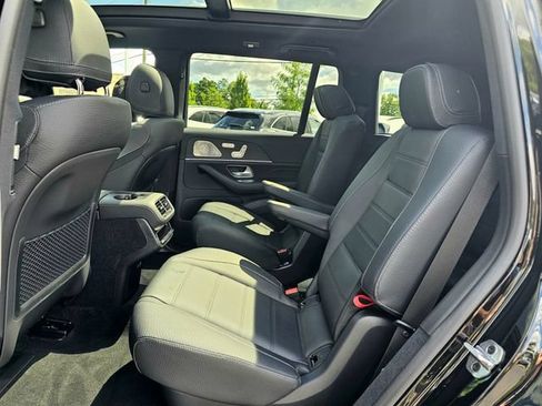 New 2026 Mercedes-Benz GLS 580 4MATIC image 22