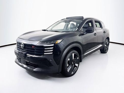 New 2025 Nissan Kicks SR w/ SR Premium Package image 1