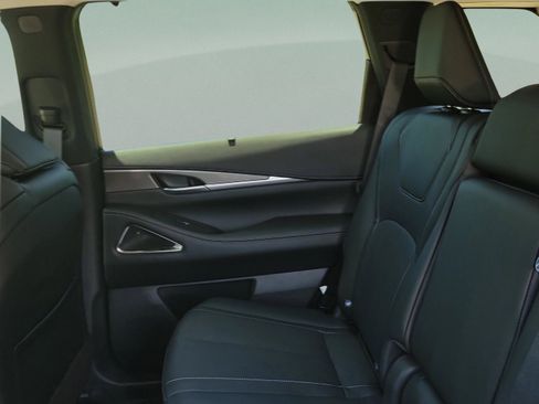 Used 2026 INFINITI QX60 Luxe w/ Cargo Package FWD image 7