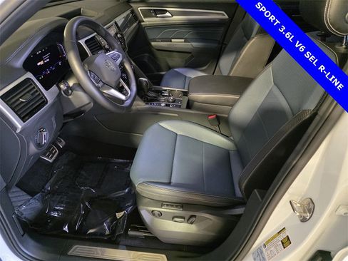 Used 2021 Volkswagen Atlas Cross Sport SEL R-Line image 9