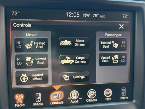 Used 2015 RAM 3500 Laramie Longhorn image 20