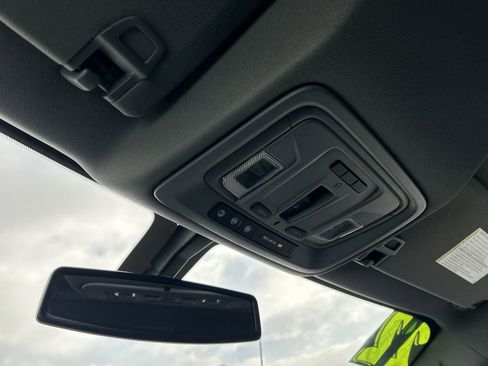 Used 2022 Chevrolet Silverado 3500 LTZ w/ LTZ Convenience Package image 30