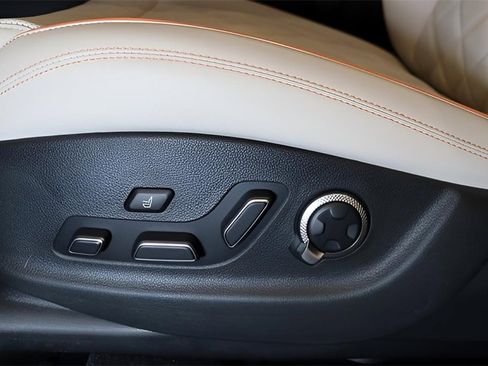 New 2026 Genesis GV70 3.5T Sport Prestige image 9