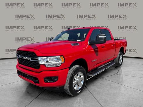 Used 2024 RAM 2500 Big Horn w/ Safety Group AWD/4WD image 1