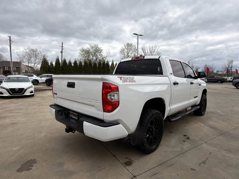 Used 2021 Toyota Tundra SR5 w/ SR5 Upgrade Package AWD/4WD image 3